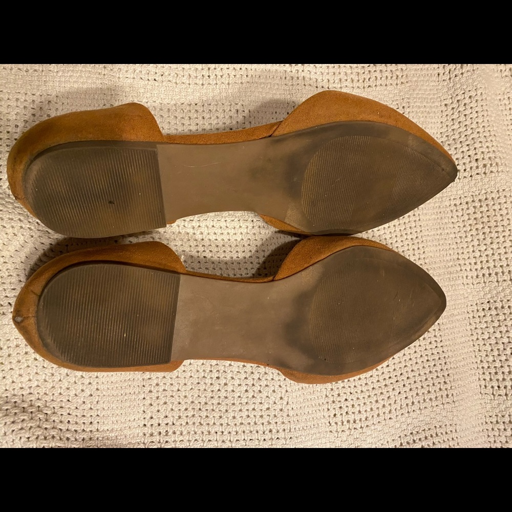 GAP Pointed-toe Flats - Picture 4 of 5